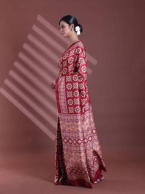 Dark red silk soft saree with texture print 2