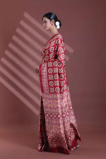Dark red silk soft saree with texture print