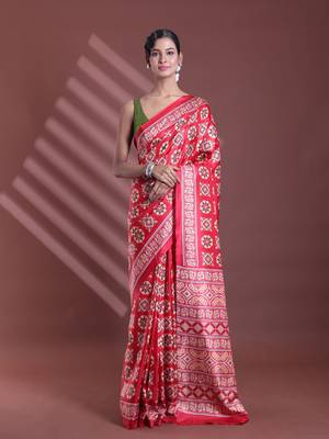 Red silk soft saree with texture print 1