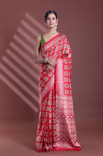 Red silk soft saree with texture print