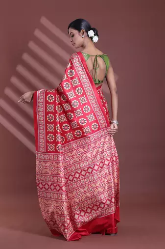 Red silk soft saree with texture print