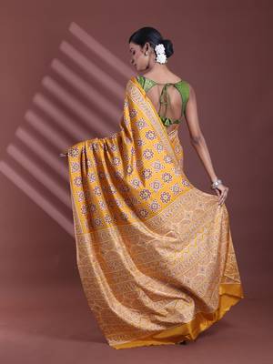 Mustard silk soft saree with texture print 3