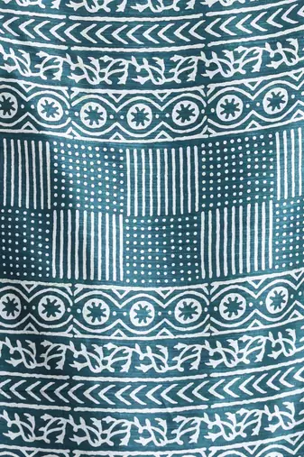 Green silk soft saree with paisley print