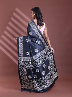 Black silk soft saree with texture print 3