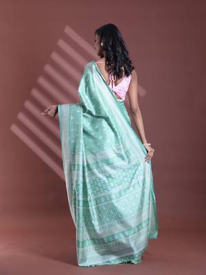 Light green silk soft saree with texture print 3
