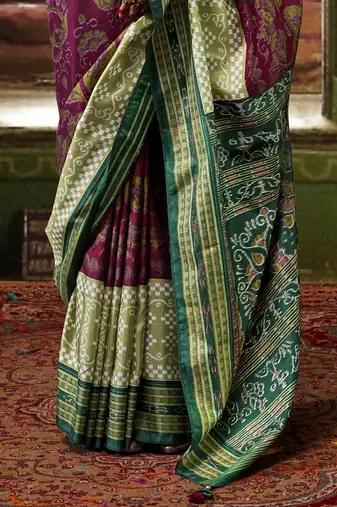 Elora Soft Silk Woven Designer Saree (Berry Magenta)