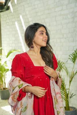 Red Velvet Kurta Suit Set 2