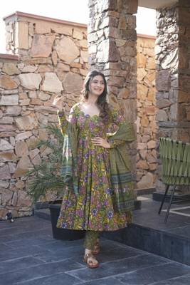 Mehendi Color Cotton Printed Suit Set 1