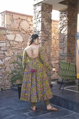Mehendi Color Cotton Printed Suit Set 4