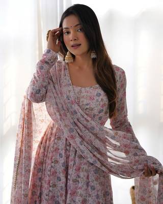 Chiffon Floral Print Fabric Padded Side Zipper Attached Fully Flair Anarkali Kurti Dupatta And Pent 4
