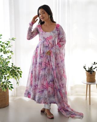 Soft Organza Silk Fabric Fully Flair Kali Pattern With Canvas Patta Attached Padded And Zipper Gown Dupatta And Pent 2