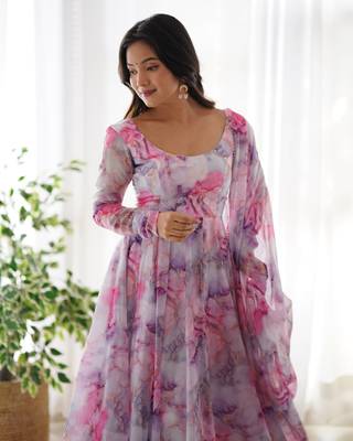 Soft Organza Silk Fabric Fully Flair Kali Pattern With Canvas Patta Attached Padded And Zipper Gown Dupatta And Pent 6