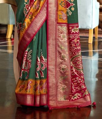 Elora Soft Silk Printed Patola Saree For Women (Green) 4