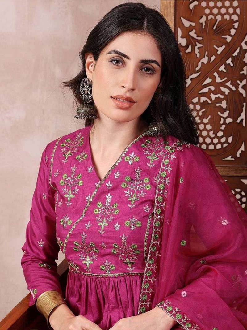 women pink silk blend solid embroidered a-line kurta trouser with dupatta