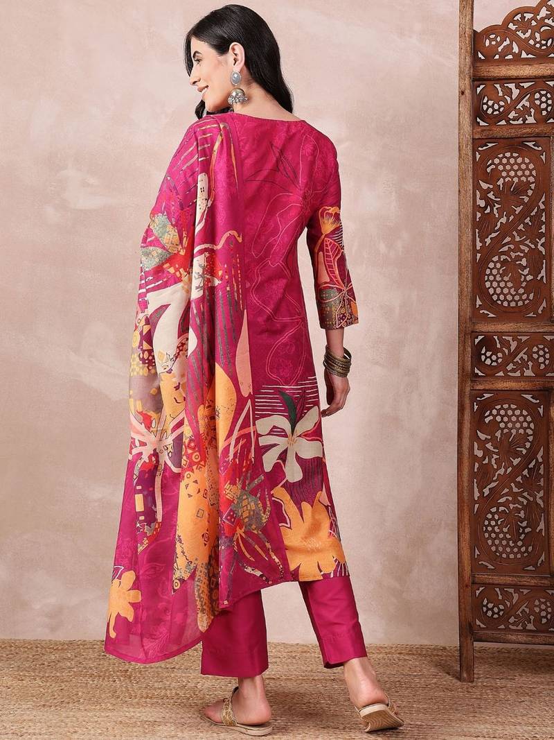 women pink silk blend floral printed straight kurta trouser with dupatta