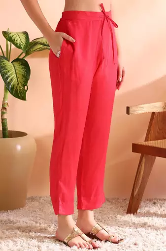 women red rayon blend bandhani printed straight kurta trousers with dupatta