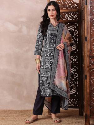 women black rayon blend geometric printed straight kurta trouser with dupatta 1