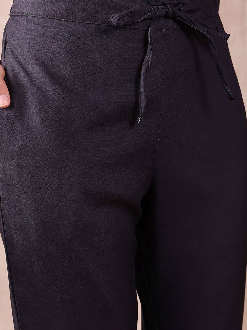 women black rayon blend floral printed straight kurta trouser with dupatta