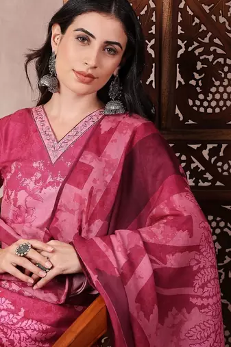 women pink rayon blend ethnic motifs printed straight kurta trouser with dupatta