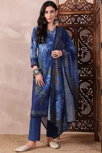 women blue rayon blend floral printed straight kurta trouser with dupatta