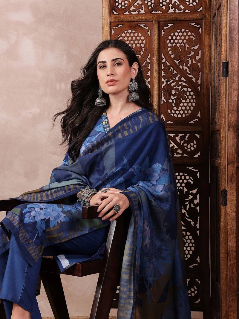 women blue rayon blend floral printed straight kurta trouser with dupatta