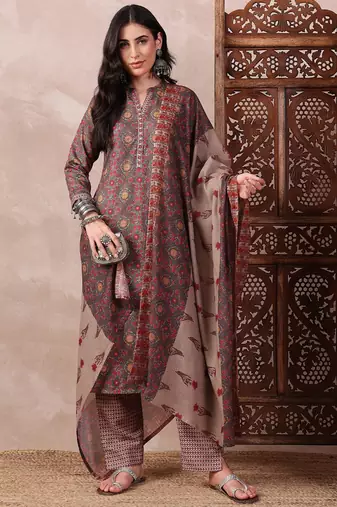women green rayon blend floral printed straight kurta trouser with dupatta