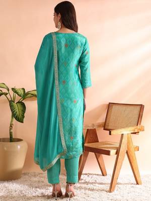 women sea green silk blend ethnic motifs woven design straight kurta trousers with dupatta 5
