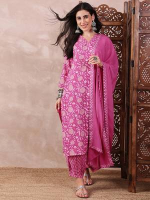 women pink rayon blend floral printed straight kurta salwar with dupatta 1