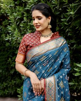 Women Teal Ikkat Patola Silk Woven Zari Border Rich Pallu Saree With Blouse For Women 4