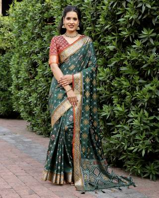 Women Dark Green Ikkat Patola Silk Woven Zari Border Rich Pallu Saree With Blouse For Women 1
