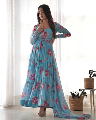 Soft Fox Georgette Floral Print Fabric Fully Flair Anarkali Kurti With Dupatta And Pent 3