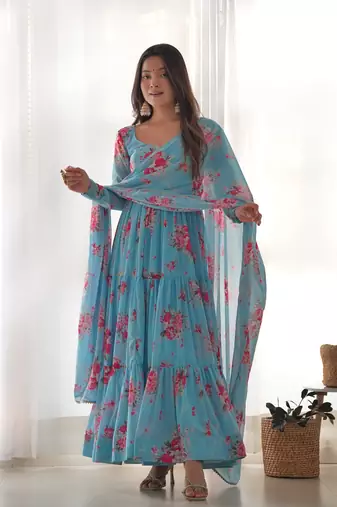 Soft Fox Georgette Floral Print Fabric Fully Flair Anarkali Kurti With Dupatta And Pent
