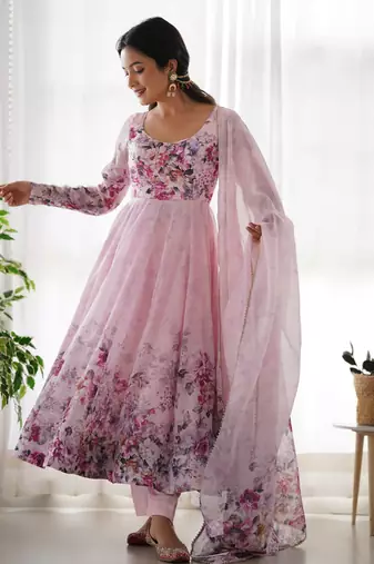 Soft Organza Floral Print Fabric Padded With Side Zipper Attached Fully Flair Anarkali Kurti With Dupatta And Pent