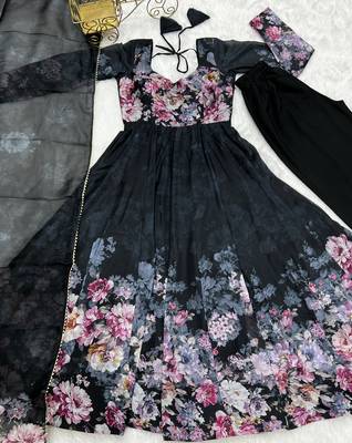 Organza Silk Fabric Fully Flair With Canvas Patta Attached Padded And Zipper Gown Dupatta And Pent 7
