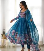Soft Organza Silk Fabric Fully Flair Kali Pattern Attached Padded And Zipper Gown With Dupatta And Pent