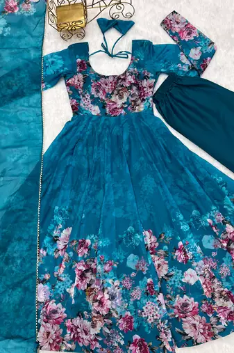 Soft Organza Silk Fabric Fully Flair Kali Pattern Attached Padded And Zipper Gown With Dupatta And Pent