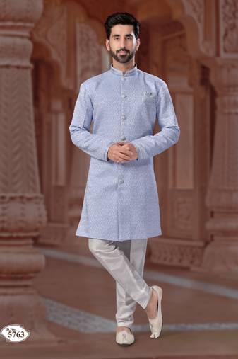 Havy indowestern sherwani set with thred work & fancy botton