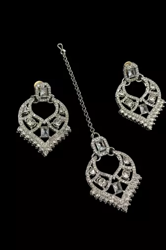 Neacklesh  set moti  kundan