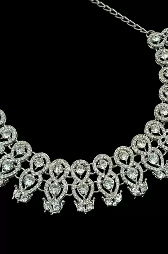 Neacklesh  set moti  kundan