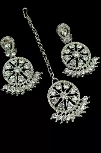 Neacklesh  set moti  kundan