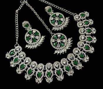 Neacklesh  set .moti  ,kundan 1