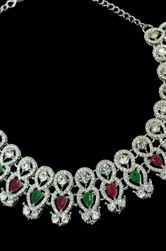 Neacklesh  set moti  kundan