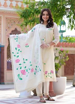 Milaav brings printed straight kurti with pant and dupatta set 1