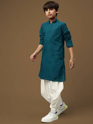 Chic & classic boys solid firozi chikankari designer cotton kurta set by sanwara 2