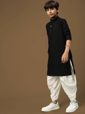 Sanwara boys trendsetting solid black chikankari designer cotton kurta set 2