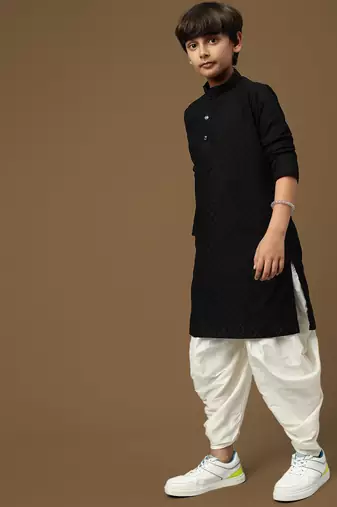 Sanwara boys trendsetting solid black chikankari designer cotton kurta set