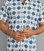 Blue geometric half sleeves crepe printed shirt