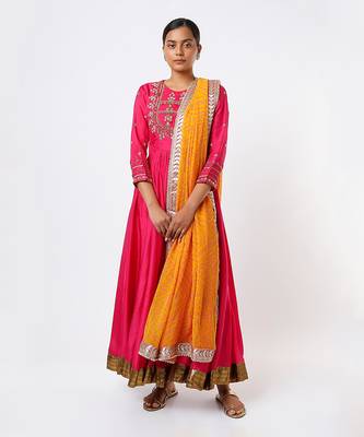 Magenta hand embroidered anarkali set 1