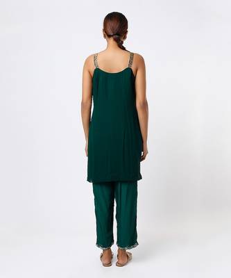 Emerald green hand embroidered kurta set 2