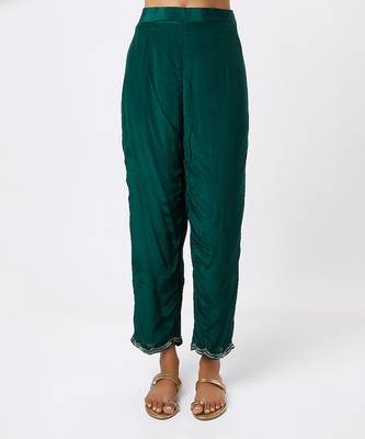 Emerald green hand embroidered kurta set 3